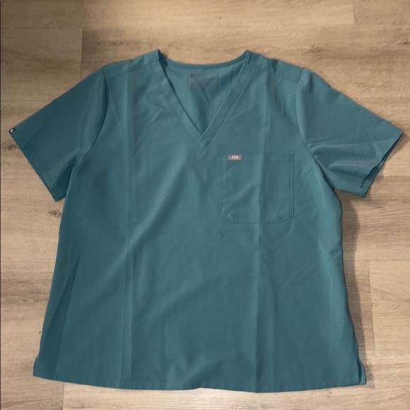 NWOT Figs Teal V-Neck Scrub Top - Picture 1 of 1